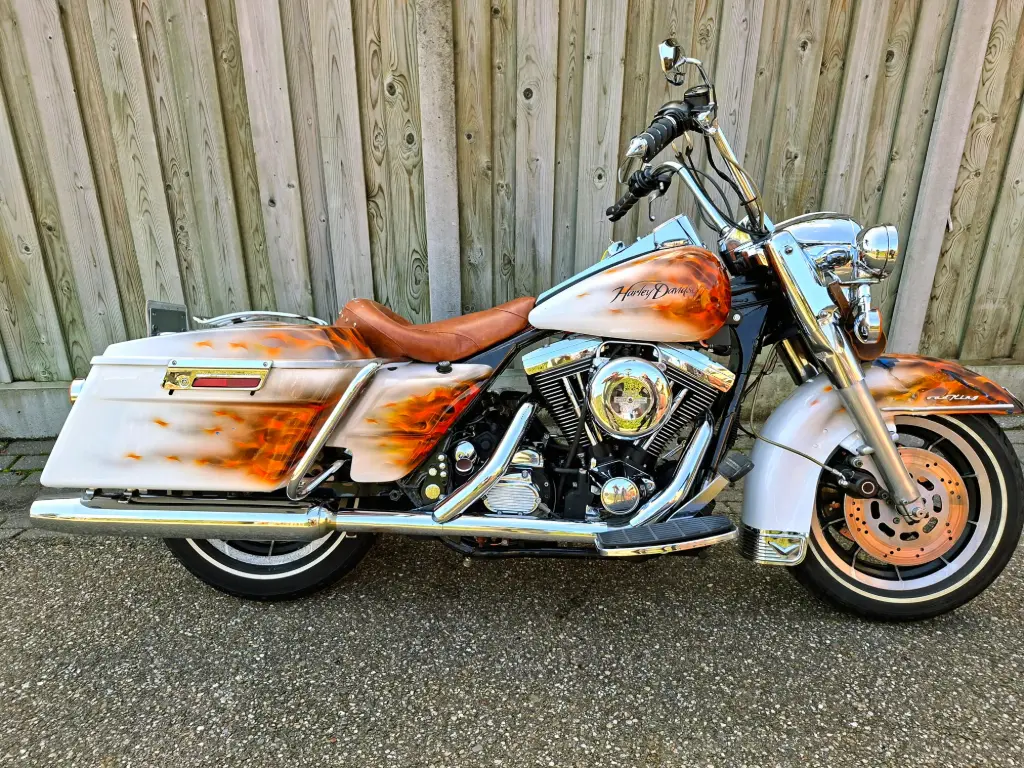 Harley Davidson FLHRI Road King NL