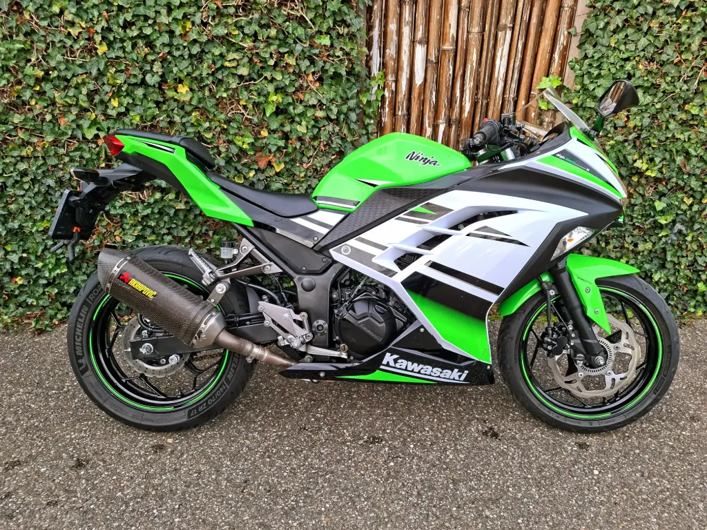[64-MF-XZ] KAWASAKI Ninja 300 Anniversary Edition