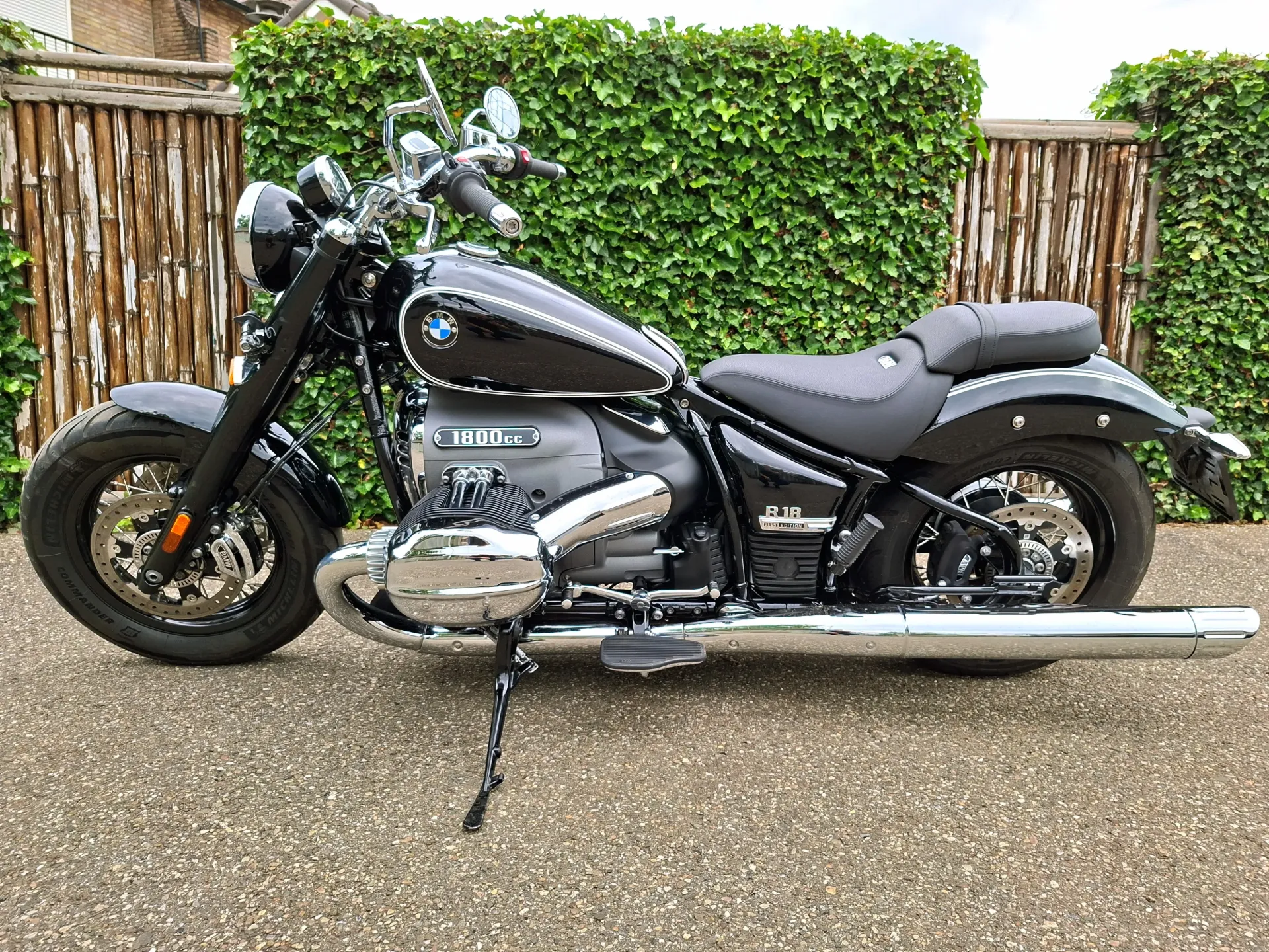 [23-MS-JS] BMW R18 CLASSIC FIRST EDITION