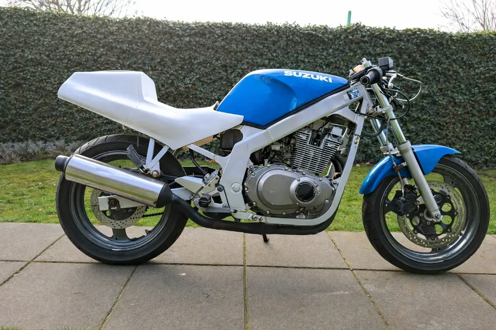 [MX-32-YX] SUZUKI GS 500 Challenge
