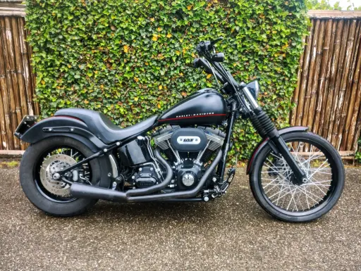[80-MJ-RV] HARLY DAVIDSON BLACKLINE FXS 103